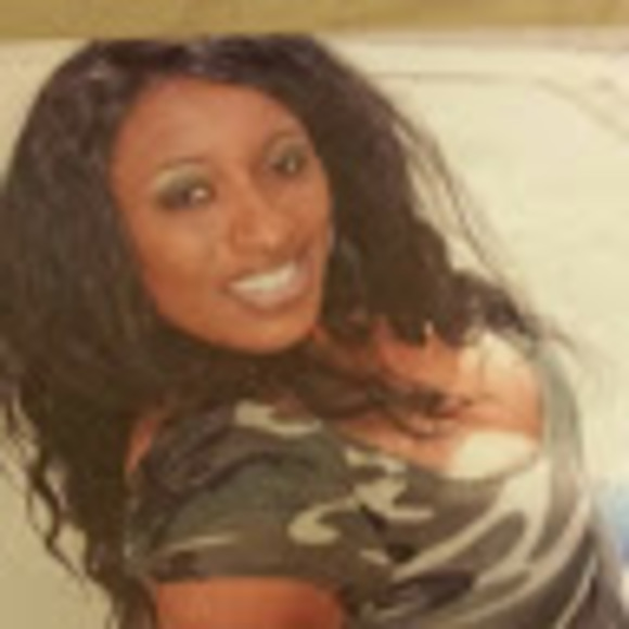 Meet your Posher, Michele - Picture 1 of 1